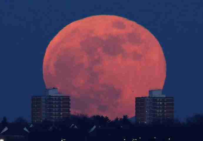 ”Krvavi Mjesec” u petak će izazvati najduže pomračenje u 21. vijeku