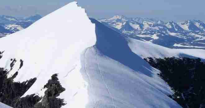 Haos zbog visokih temperatura: Otopio se ledenjak na planini Kebnekaise, voda se sliva na sve strane!
