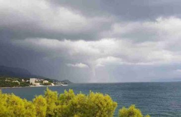 Nevrijeme hara Dalmacijom: Trogir pod vodom, pijavice na moru, požar na Hvaru