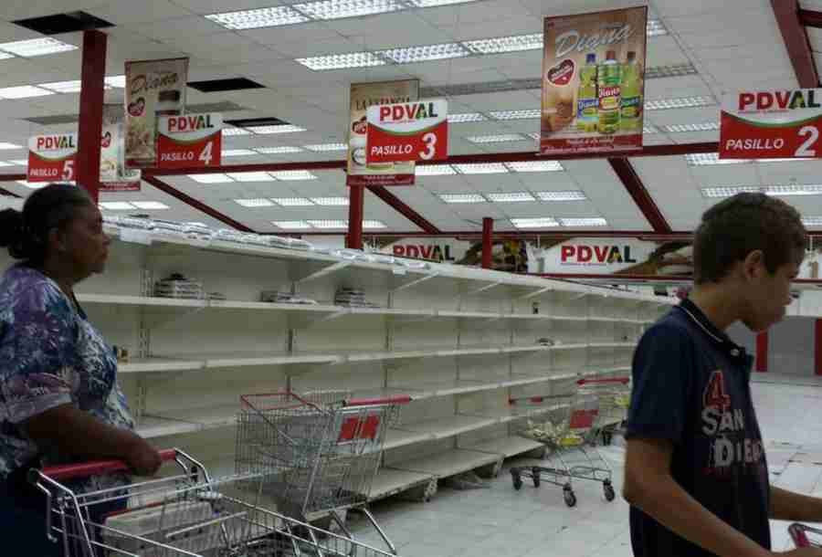 REZULTAT SOCIJALIZMA: Venecuela propada, nema novca, vode, struje, nema ničega…!