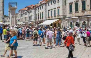 Stiglo upozorenje – ne idite u Dubrovnik! Zašto je popularna svjetska stranica grad stavila na ‘listu nepoželjnih’?