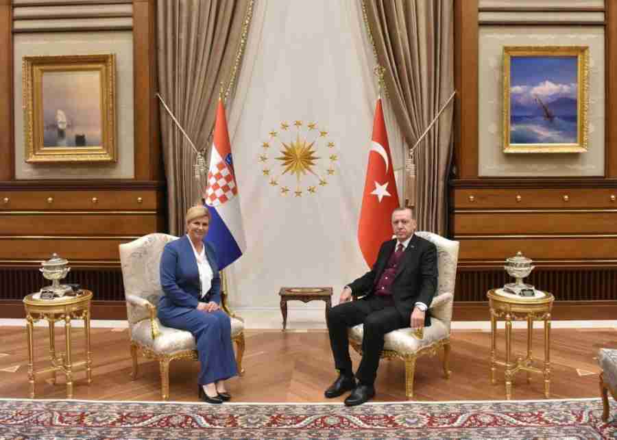 NI ERDOGAN JOJ NE MOŽE POMOĆI: Kolinda Grabar-Kitarović razgovarala s predsjednikom Turske, glavna tema je bila…