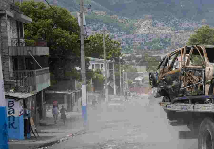 UŽASNE SCENE IZ RAJSKOG LJETOVALIŠTA: Najmanje 11 ljudi poginulo u razornom potresu magnitude 5,9 stupnjeva po Richteru