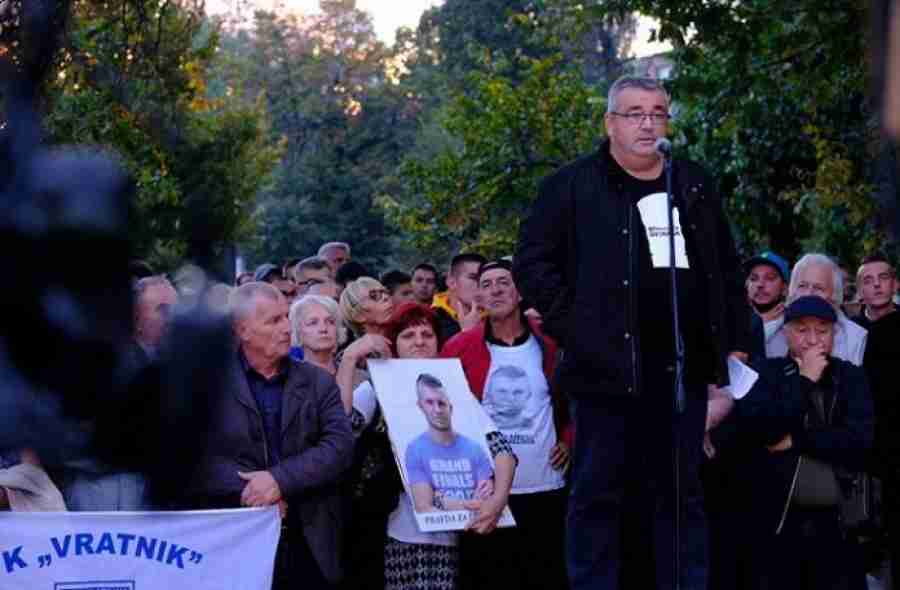 MURIZ MEMIĆ NA SKUPU “PRAVDA ZA DŽENANA” U SARAJEVU: Očekujemo istragu koja će dovesti do HAPŠENJA UBICE mog sina