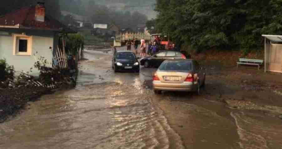OVO NE PAMTE NI NAJSTARIJI MJEŠTANI: Zatočeno stanovništvo napokon evakuisano, poplavljeni objekti, neprohodni putevi