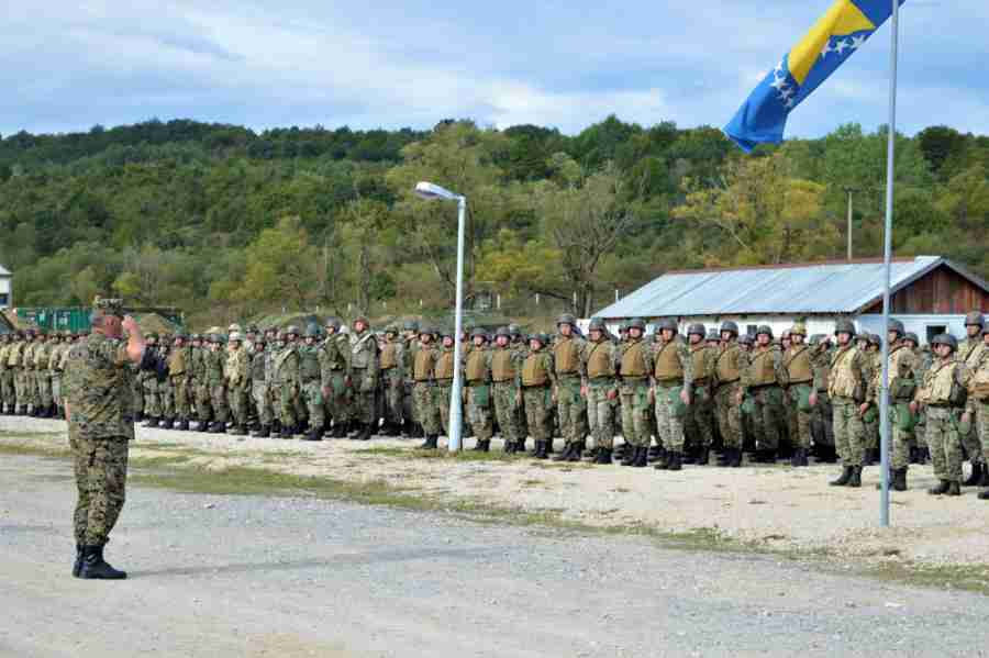 U INAT DODIKU: Dok Lukač postrojava žandarmeriju, OS BiH im pod nosom organizuju vojnu vježbu!