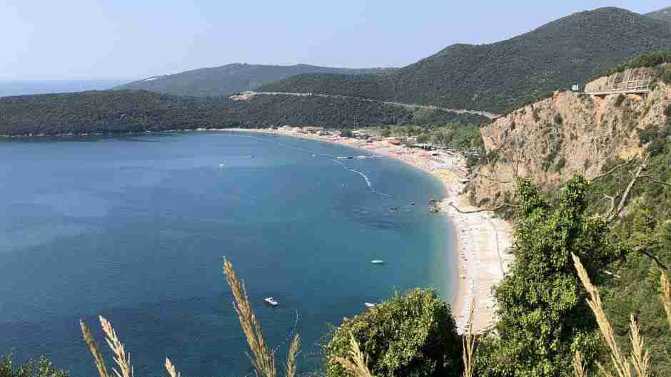 LJETOVANJE U CRNOJ GORI VIŠE NEĆE BITI KAO NEKAD! BUDVA OSTALA BEZ POZNATIH DISKOTEKA: Vlasti sve lokale SRAVNILE SA ZEMLJOM, ostala samo gomila…