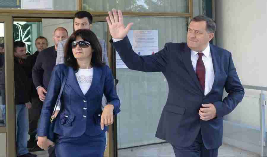 IMOVINSKI KARTON OTKRIVA BOLNU ISTINU: Milorad Dodik bolji poljoprivrednik nego predsjednik, a tek da vidite koliko je „teška“ supruga Snježana…