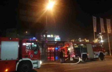 Ugašen požar u BBI centru: U trenu se prostor napunio dimom, ljudi su u panici potrčali ka liftu