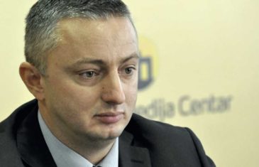 VOJNO-POLITIČKI ANALITIČAR, DARKO TRIFUNOVIĆ: “U slučaju sukoba u BiH Rusija ni prstom ne bi mrdnula da pomogne Srbima u RS”!