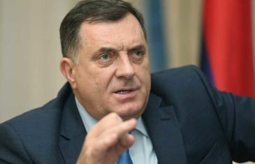 I DODIK KONAČNO PREVALIO PREKO USTA: “Katolička crkva pokušava da…