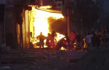 UŽASNI SNIMCI OBIŠLI SVIJET: U brutalnom napadu zapaljena džamija, pogledajte kako rulja zlostavlja muslimane… (UZNEMIRUJUĆI SADRŽAJ)