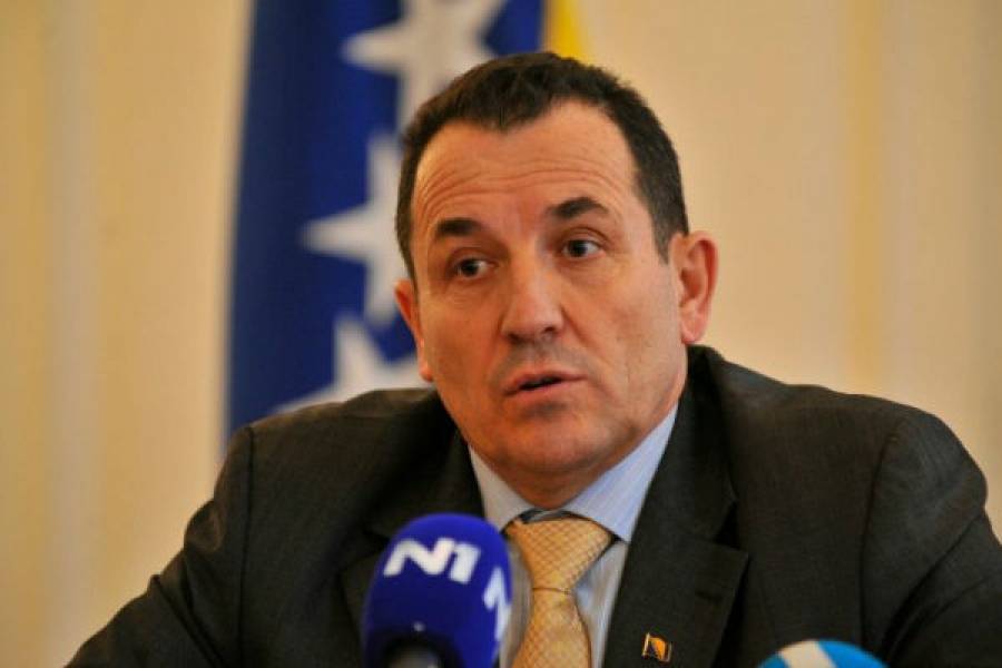 Cikotić uoči 9. januara upozorio komandanta EUFOR-a na prisustvo radikalnih i ekstremističkih grupa