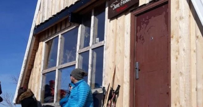 Slovenac u Sarajevu napravio atrakciju: Do planinarskog doma na vrhu Trebevića ne stiže se autom, a kad stignete…