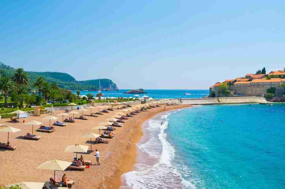 Crna Gora predstavila plan: 18. maja otvaranje kafića, plaža, hotela…