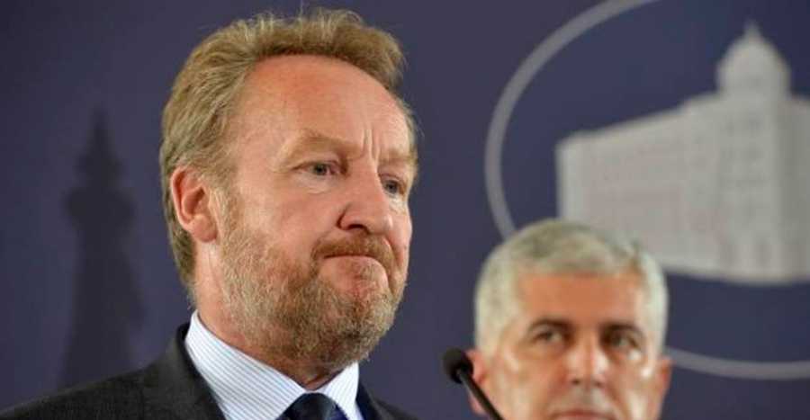 BAKIR IZETBEGOVIĆ, UŽIVO: „Radi se o namjernoj provokaciji, Katolička crkva bi trebala da se vadi iz ove pozicije, da odstrani zločince poput Darija Kordića, ustaša“