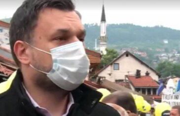 ‘Protesti i u RS, vruće ljeto i ružne scene iz BiH’: Šta je Elmedin Konaković poručio sa protesta u Sarajevu