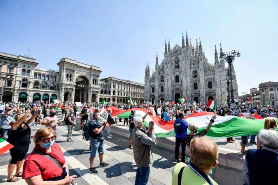 ITALIJANSKI INFEKTOLOG BASSETI OBRUŠIO SE NA INSTITUCIJE I MEDIJE: “Izvještavate o broju zaraženih kao da je ratno stanje”