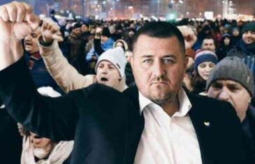 OVO IMA SAMO KOD NAS: Bosanskohercegovački političar u kampanji dijeli novac građanima, poznat je po tome što mu se na zakazanim protestima NIJE POJAVIO NIKO…