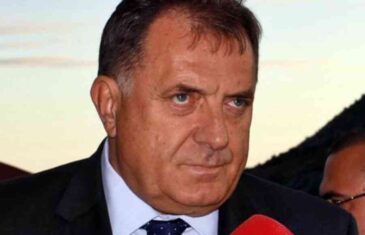 Dodik je uključio sve u svoju odbranu i ‘homogenizaciju Srba’. To pokazuje da ga je jako strah