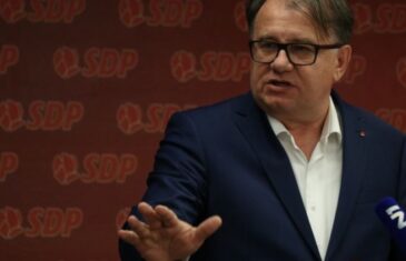 LIDER SDP-A SE NIJE MOGO SUZDRŽATI: „Puno je onih koji biraju pristup zastrašivanja ljudi…“