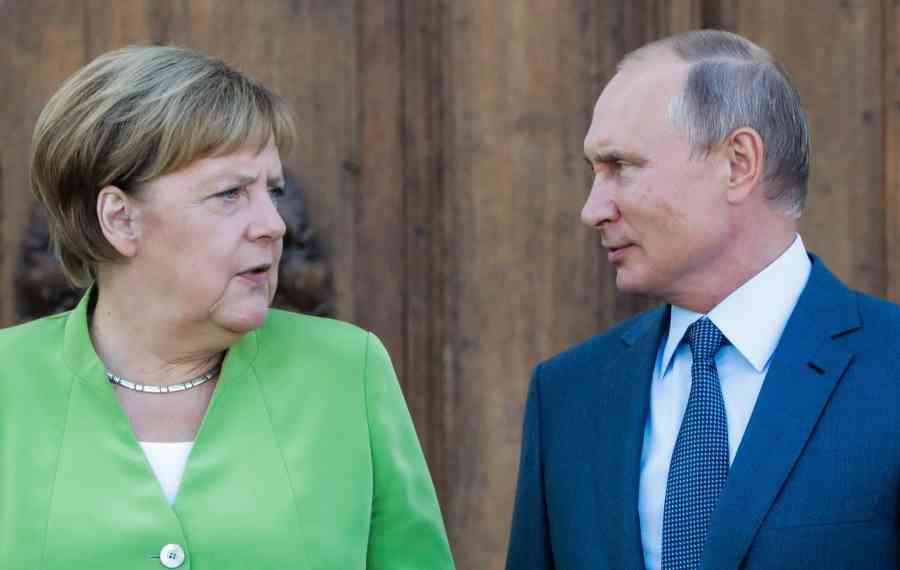 KUHA NA RELACIJI MERKEL – PUTIN: Zatrovani odnosi Berlina i Moskve…