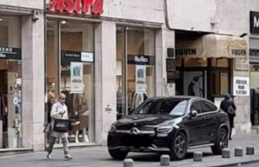 Evo šta kaže policija: Hoće li Sebija Izetbegović platiti kaznu zbog parkiranja na sred trotoara?