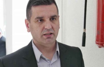 Tabaković: Stid me je. Bektić preživio “put smrt”, Hamziću ubijeni otac i tri brata pa postali dio srpskog izbornog inžinjeringa