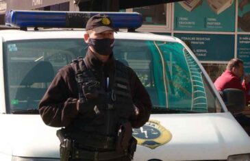 PUCNJAVA IZ AUTOMOBILA U SARAJEVU: Policajci u Tarčinu zaustavili putničko motorno vozilo…
