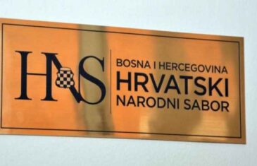 POŽURILI DA NEŠTO NAPIŠU: Reakcija HNS-a na cijepanje zastave EU na Ambasadi Hrvatske u Sarajevu