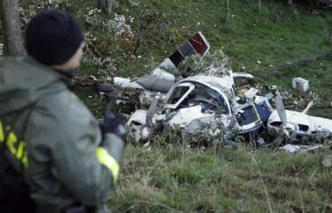 TEŠKA TRAGEDIJA POTRESLA SVIJET: U padu aviona poginulo…