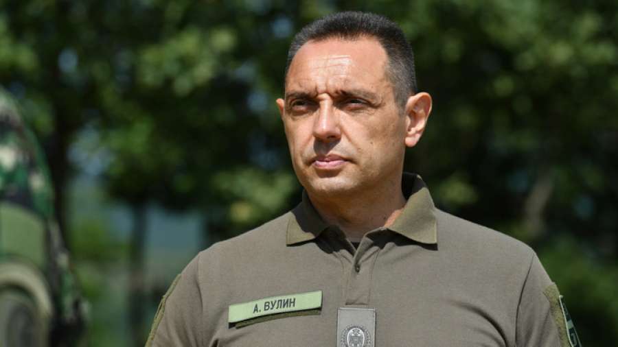 OVO JE JOŠ SAMO STALJIN RADIO: Srpski šef policije napao američkog filmskog kritičara!