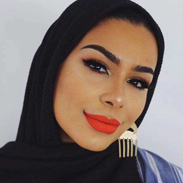 Provokativna Habiba uzdrmala modnu industriju hidžaba: Njene kolekcije dižu prašinu, ali ona ne namjerava stati…