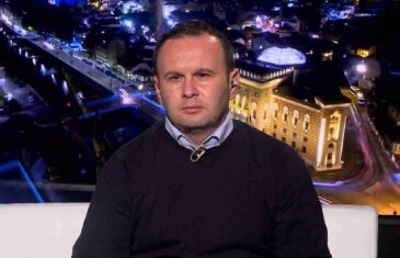 LJUBIŠA ĆOSIĆ IMA PORUKU ZA SCHMIDTA: “Niko nas neće spriječiti da slavimo 9. januar”