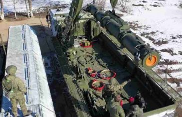 Ruske rakete s tajanstvenim teretom: ‘Dugačak je 30 cm, u obliku strijele, znamo o čemu je riječ‘