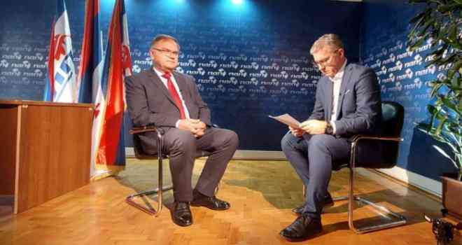 Ivanić: ‘Lideri iz RS-a moraju prihvatiti da postoji BiH, a bošnjački lideri da postoji i RS – i da je…