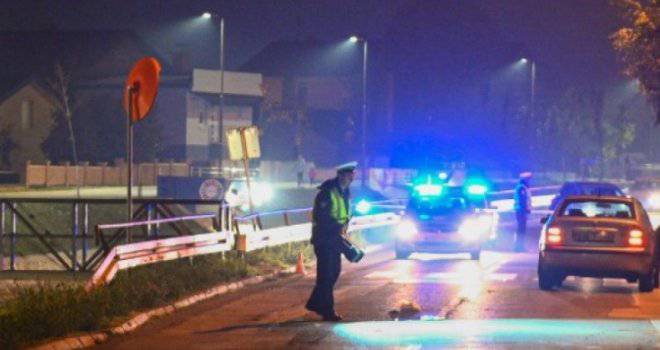 Užas u Bijeljini: Automobilom usmrtio dijete, roditelje udarilo drugo vozilo dok su mu pomagali, oba vozača pobjegla