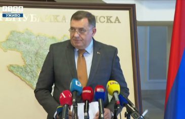 Dodik siktao sa govornice: Bošnjacima je dovoljno 25% teritorije! Vidjećete u narednom periodu koliko smo blesavi i ludi