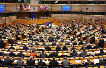 „UČINITE OVO ZA NAROD BOSNE…“: Burna rasprava u Evropskom parlamentu, pogledajte ko je sve zatražio uvođenje sankcija Miloradu Dodiku