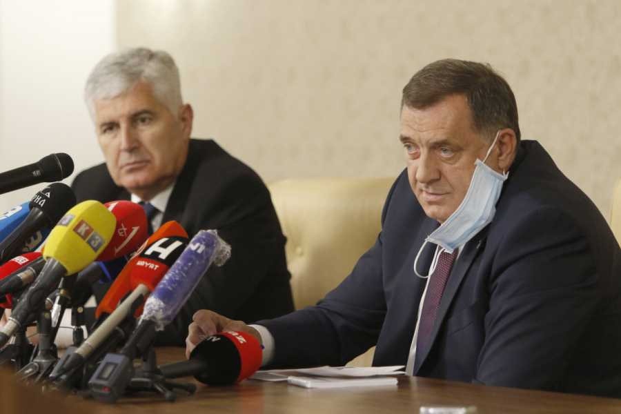 KAKAV DEBAKL U U SRCU EVROPSKE UNIJE: Europarlamentarci “izrešetali” pitanjima Dodika i Čovića – “Prekinite veze sa Kremljem”
