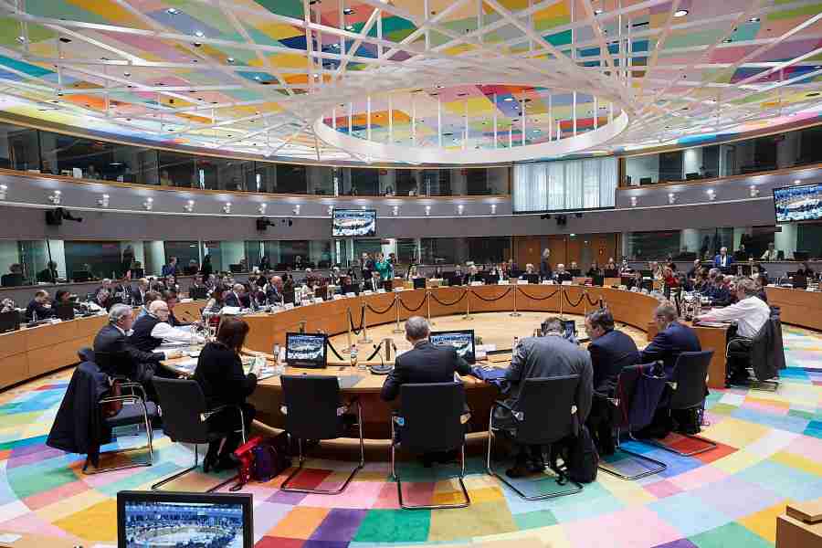 DRAMA U BRUXELLESU, PODJELE I KONTROVERZE: Predstavnici većine zemalja EU tražili primjenu sankcija prema Dodiku, Hrvatska se našla u NEZGODNOJ SITUACIJI…