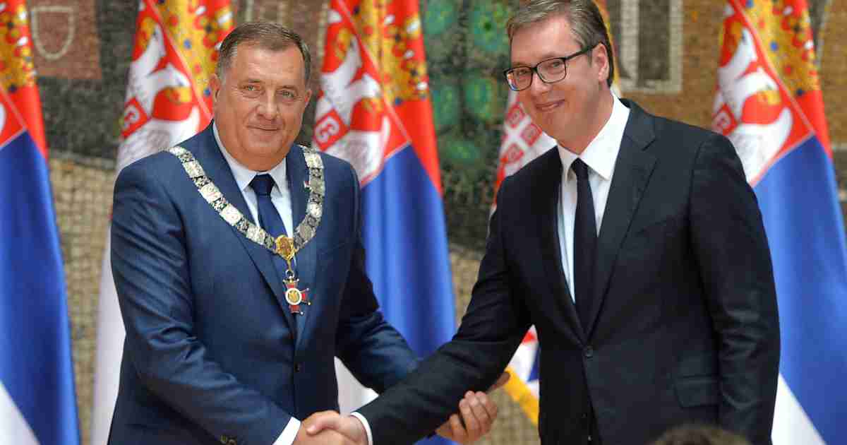 POTPUNO RAZOTKRIVANJE / HLADAN TUŠ IZ BEOGRADA, ZAGREBA I SARAJEVA: Dodik i Vučić bez toga ne postoje, ovo je prava istina o svemu…