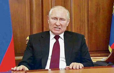 Putinov zastrašujući govor: Za 55 minuta izgovorio 6000 riječi, bez zastoja i ijednog lista papira… Već tada je sve bilo jasno!