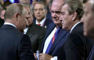 OSRAMOĆENI BIVŠI NJEMAČKI KANCELAR: Procurili detalji tajnog sastanka u Moskvi – “Putin mu je odgovorio nakon 10 minuta…”