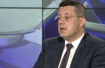 ČAMPARA UZVRATIO SEBIJI IZETBEGOVIĆ: “Jadni Fadil leži u zatvoru, a ona je naručivala malina respiratore…”