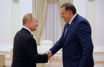 Kako je Milorad Dodik “skuhao žabu” i učinio normalnim sastanke sa Vladimirom Putinom