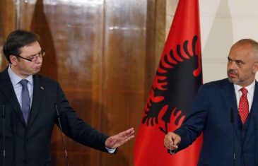 SALI BERISHA, BIVŠI PREMIJER ALBANIJE: „Edi Rama je vazal Aleksandra Vučića, na svakom koraku brani malog Putina…“