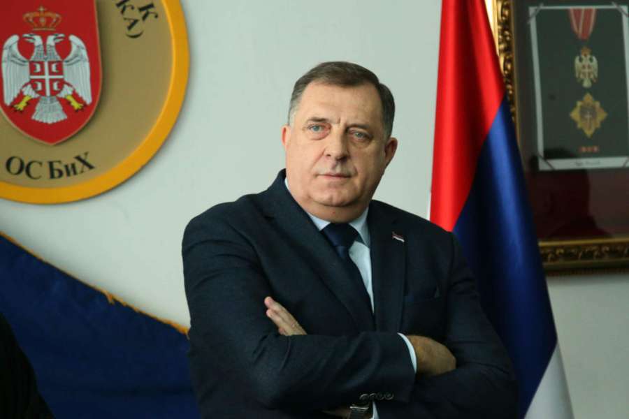 DODIK JE JEDNOM POŽURIO DA KAŽE KAKO “NE MARI ZA AMERIČKE SANKCIJE”: Ali, nakon posjete Anne Morris zna da banke čiji je komitent mogu biti na “crnoj listi” zbog njega