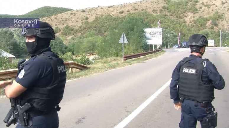Čuju se pucnji: Policija blokirala cestu nakon ubistva policajaca na sjeveru Kosova, zatvoren granični prijelaz Brnjak