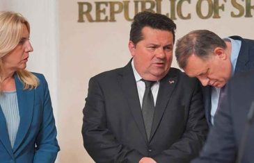VASKOVIĆ NAJAVJUJE NAJCRNJI SCENARIJ: Ovo je Dodikov i Stevandićev pakleni plan za odcjepljenje Republike Srpske…